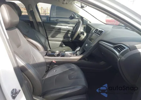 2014 Ford Fusion Titanium z USA, uszkodzony, nr VIN 3FA6P0K95ER277130